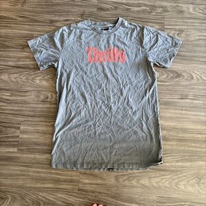 Thrills Womens Gray and Red Short Sleeve Tee 100% Cotton